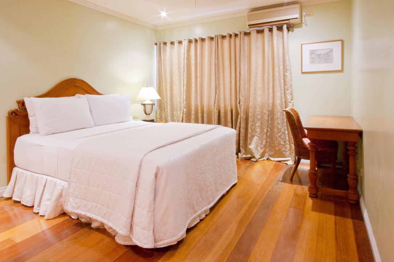 Sophia Suites Residence Hotel Cebu Zewnętrze zdjęcie